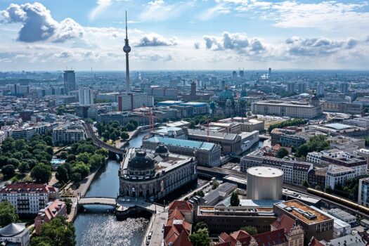 La Magia de Berlín: Cinco Destinos que Debes Conocer en la Capital Alemana.