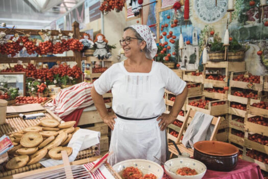 Salone del Gusto en Turín: Evento Gastronómico que Atrae a Empresarios del Sector Alimentario.