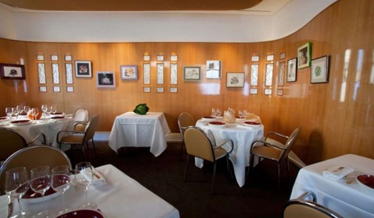 Disfruta de una experiencia culinaria única en un restaurante con estrella Michelin en Francia
